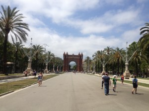 Arc de Triomf and the promenade during the day.