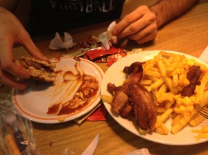 And so my world tour of sampling drunken fast food continues. 